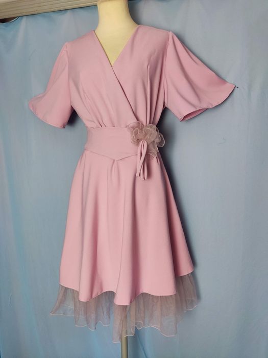 Sukienka  na imprezę,  komunię  roz. 36/38/40