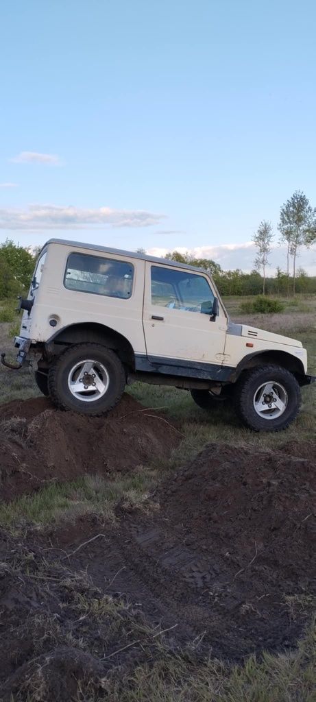 Suzuki samurai 1.3