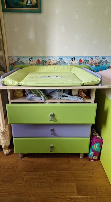 Неймовірний Пеленальний стіл комод Snite  Снайт