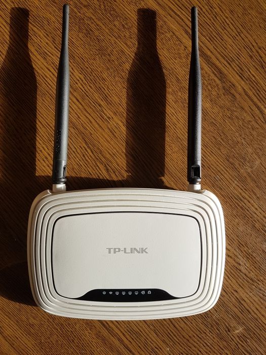 Router TP- LINK WR 841N