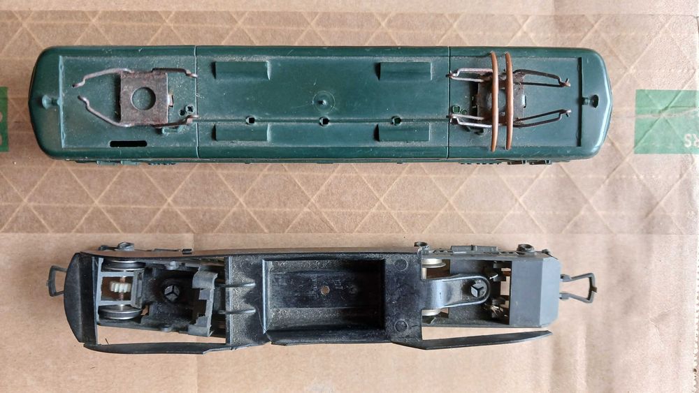 Peças p/ modelismo ferroviário, carrocerias, chassis locomotiva Jouef