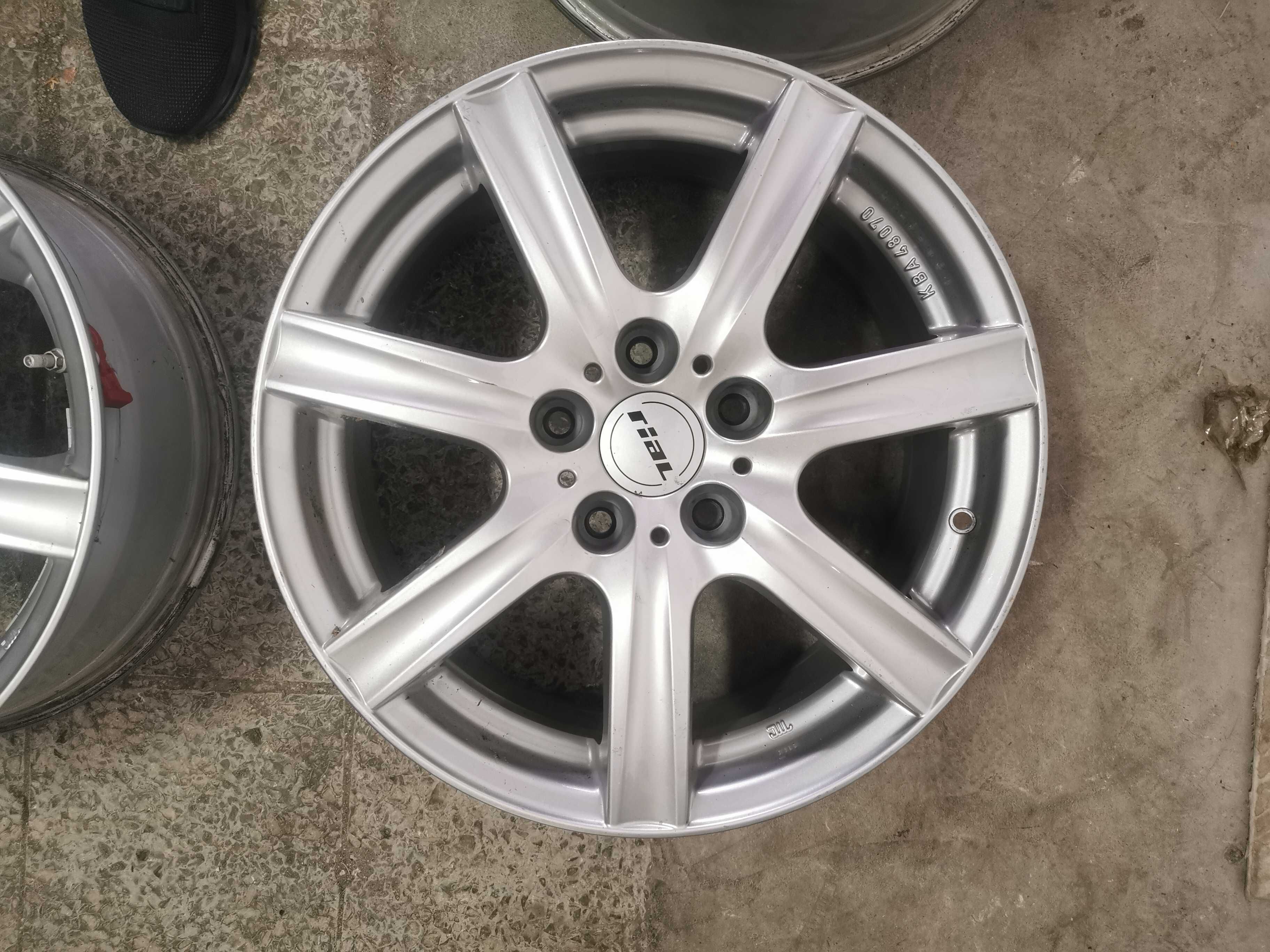 4 x Felgi 17' 5x120 BMW Opel VW T5 RIAL 17 cali