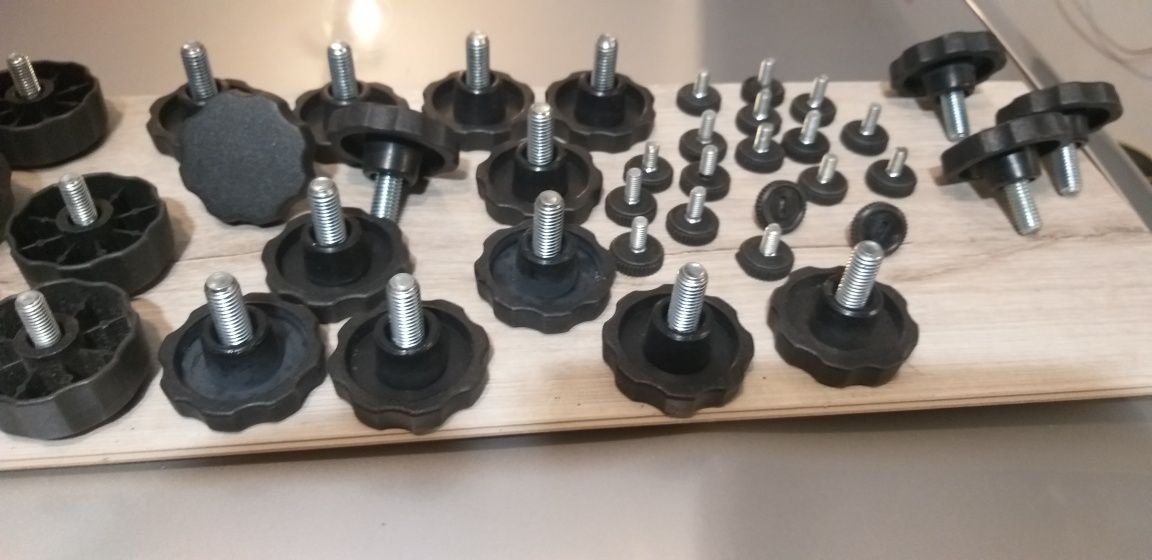 Gałki i Pokrętła M10