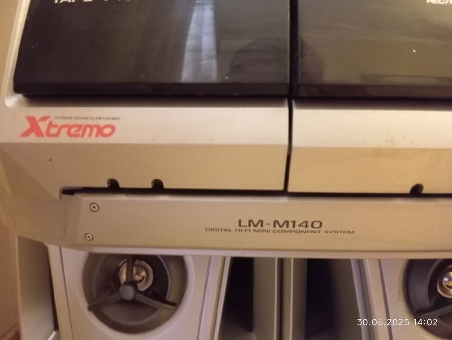 Музыкальный центр LG LM-M140