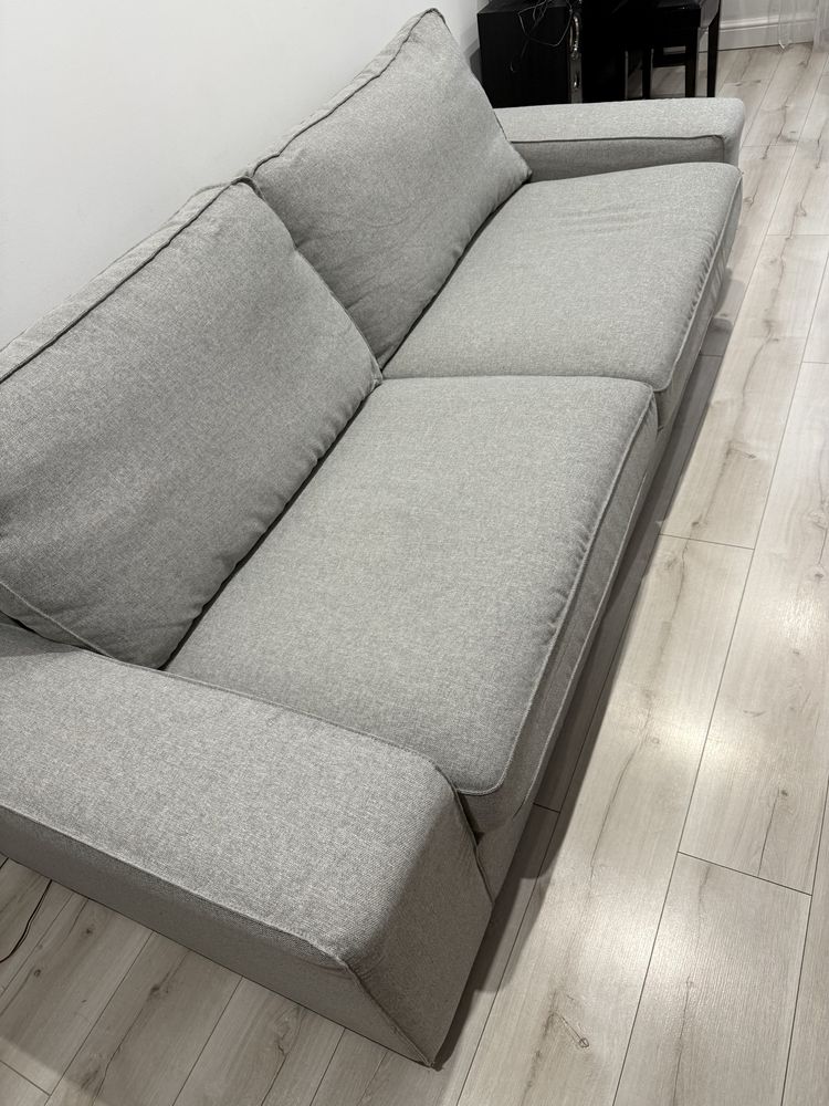 Sofa kanapa trzyosobowa  kivik Ikea nierozkladana  nowe pokrycia