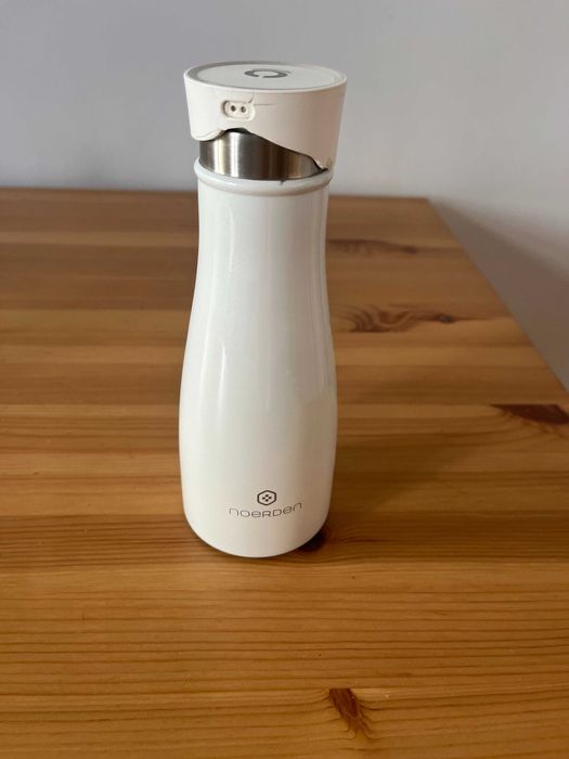 Butelka Noerden z opcją przypominania o nawodnieniu
