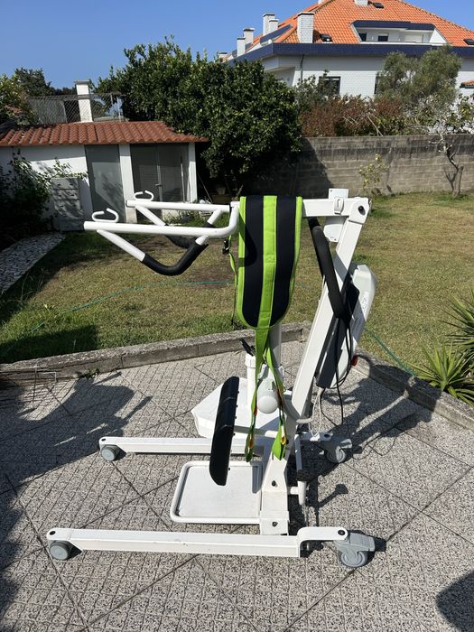 Elevador Hidraulico Motek para idosos