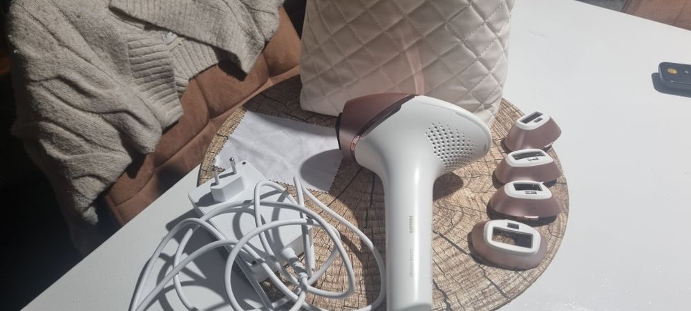 Depilator laserowy Philips Lumea Prestige