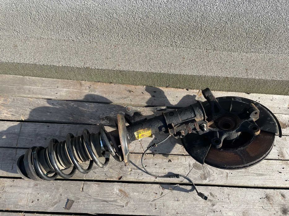 Opel Mokka 1.6 Cdti McPherson Prawy Przód Amortyzator Zwrotnica Piasta