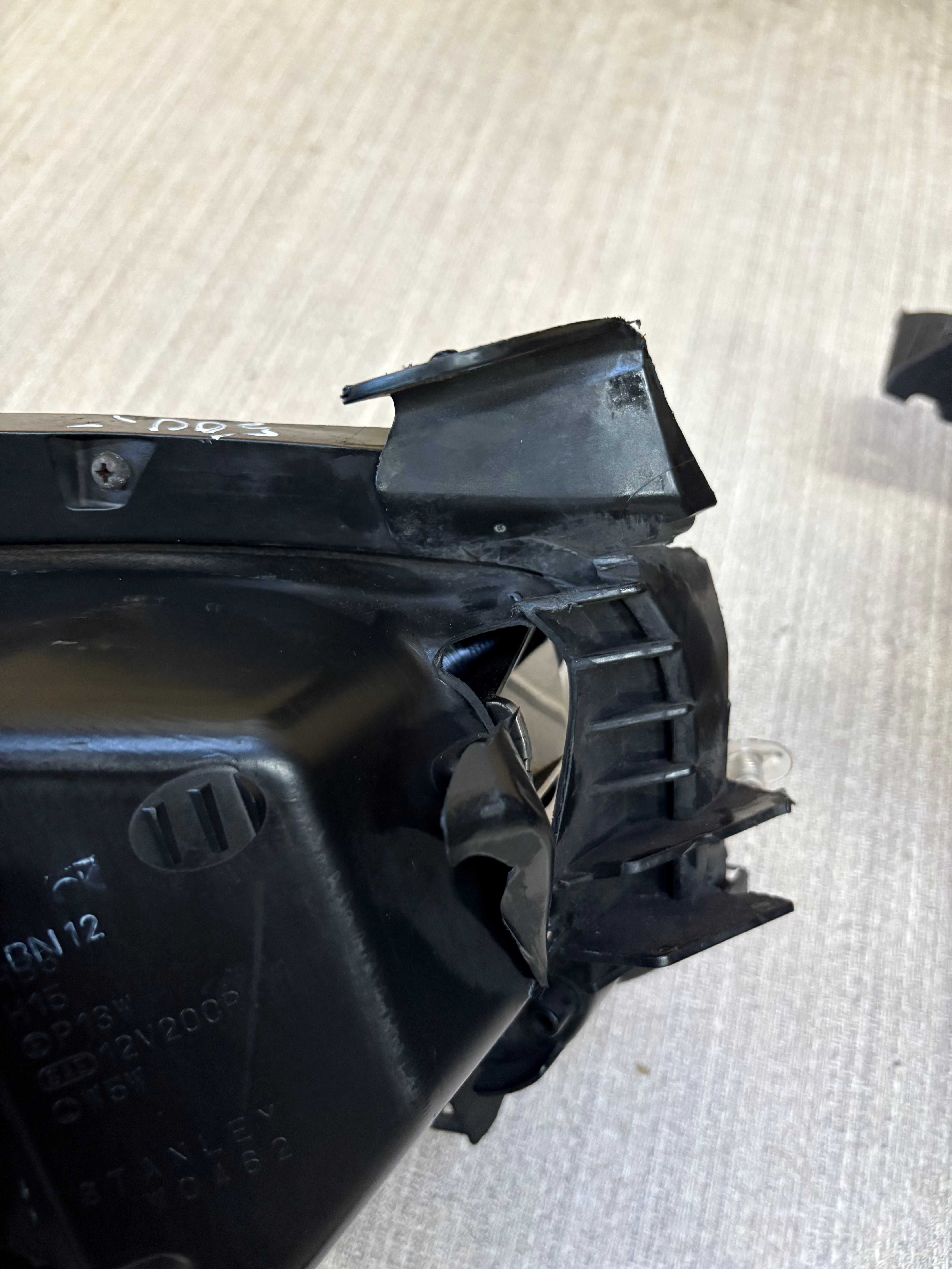 lampa/reflektor przedni lewy, prawy mazda cx5 xenon