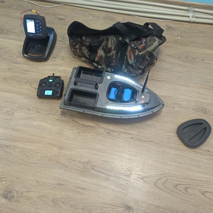 Прикормочний кораблик на  flaytec