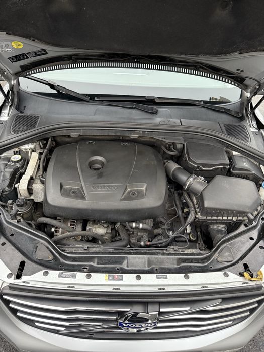 Volvo XC60 2015 року