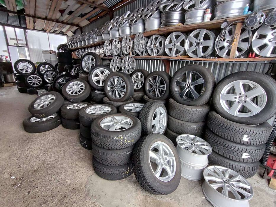 Продам Шини на 18. Майже нові 225*45. 2023 рік