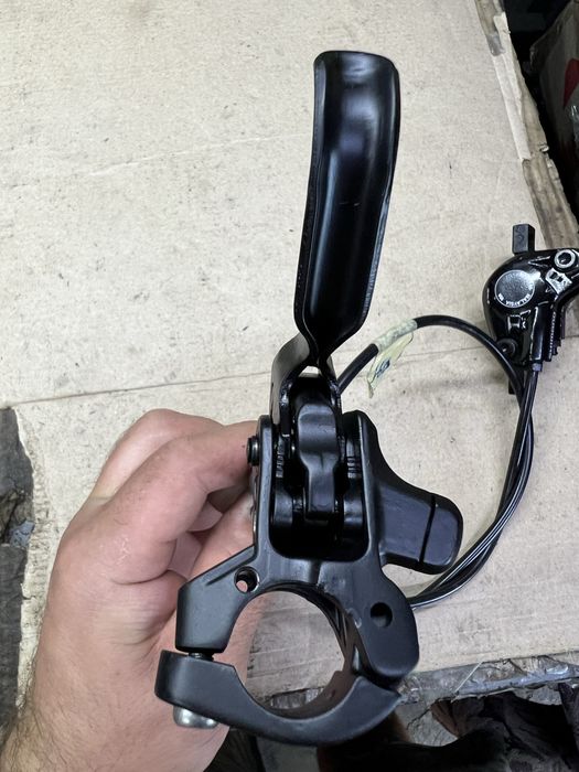 Вело гальма гидровлический  дисковый  передний тормоз Shimano Deore