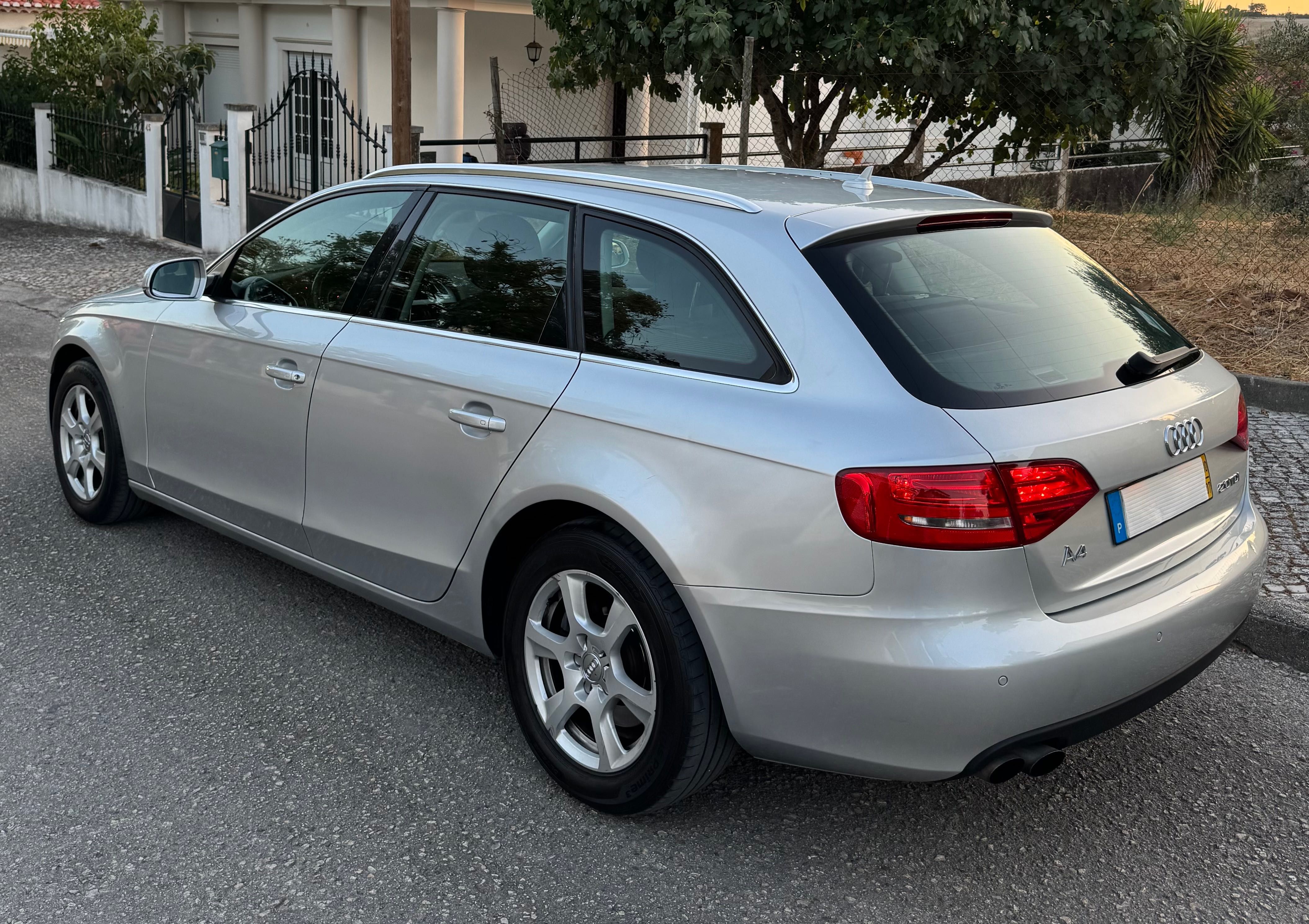 AUDI A4 B8 Avant 2.0 TDi