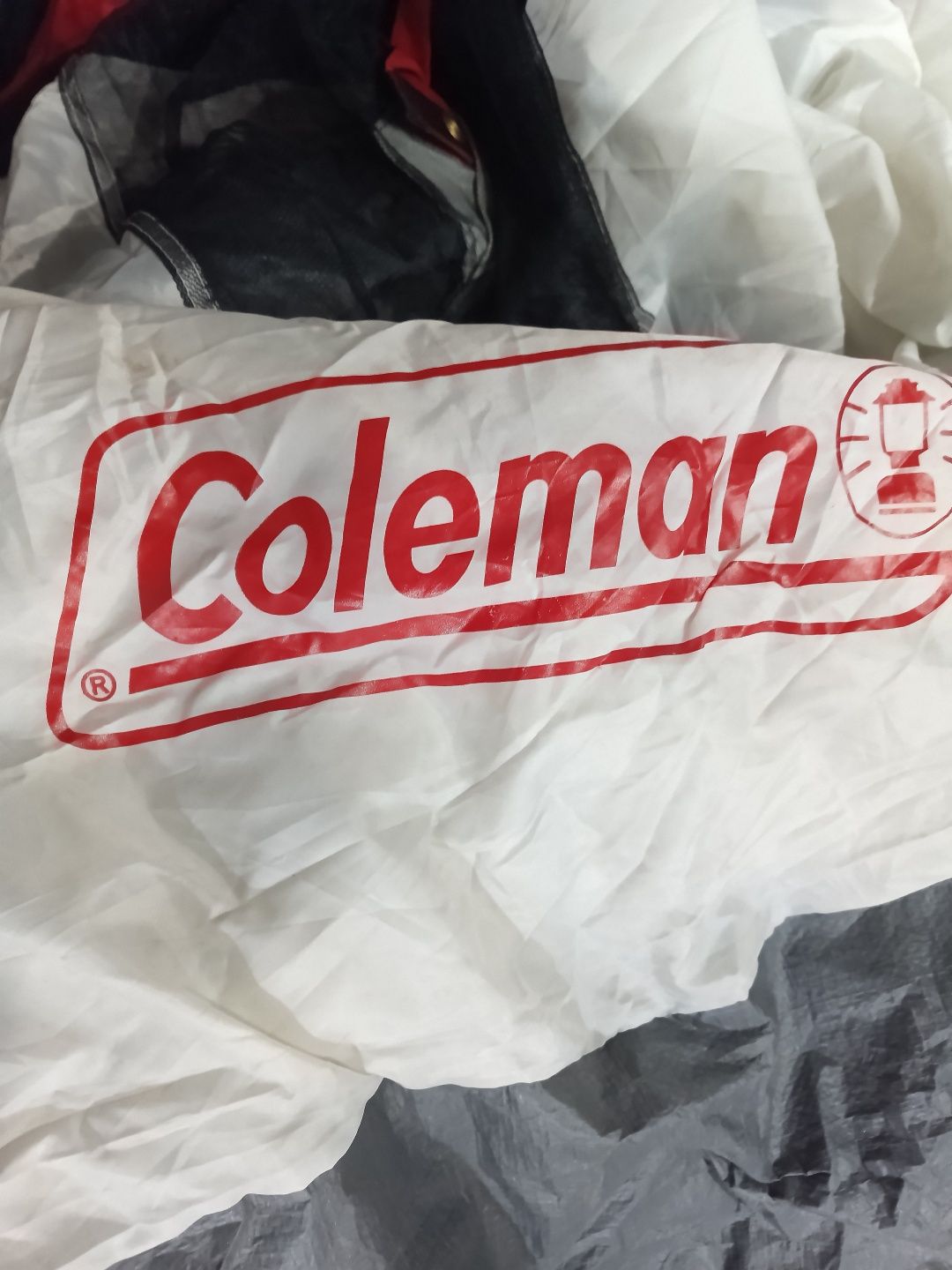 Namiot Coleman kopułowy.