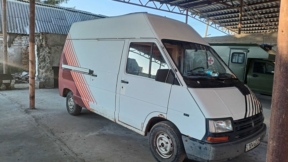 Обмін на євробляху. Рено трафік 2.5 дизель.