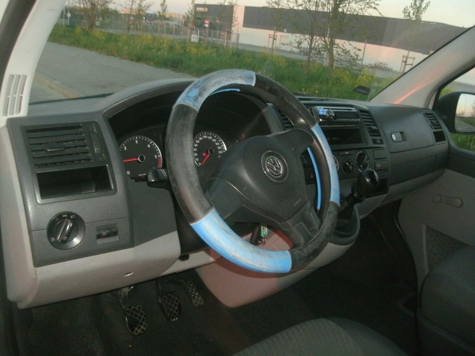 VW Transporter T5 FL LIFT 2010rok 2.0TDI Faktura VAT OC 05.2026