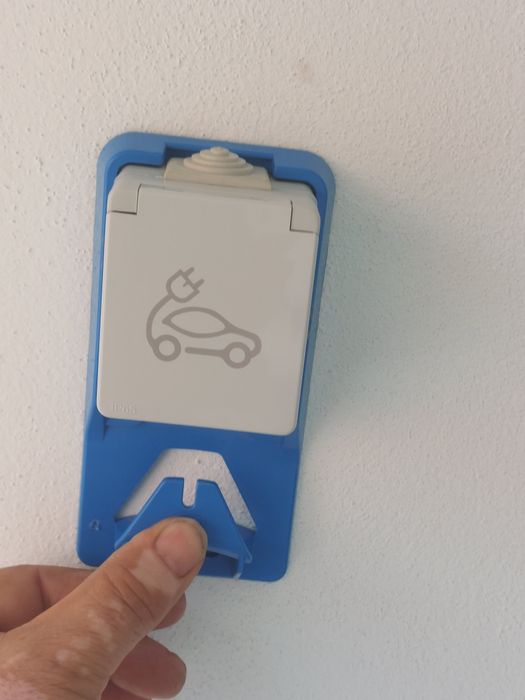 Tomada monofase para carros elétricos