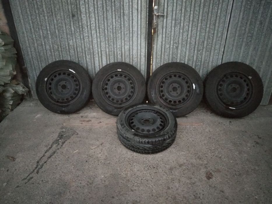 Продам диски R15, розболтовка 4X100 з шинами 185/65 R15