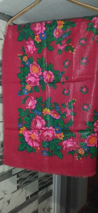 Женский платок с люрексом советского периода р-р 90х92 см