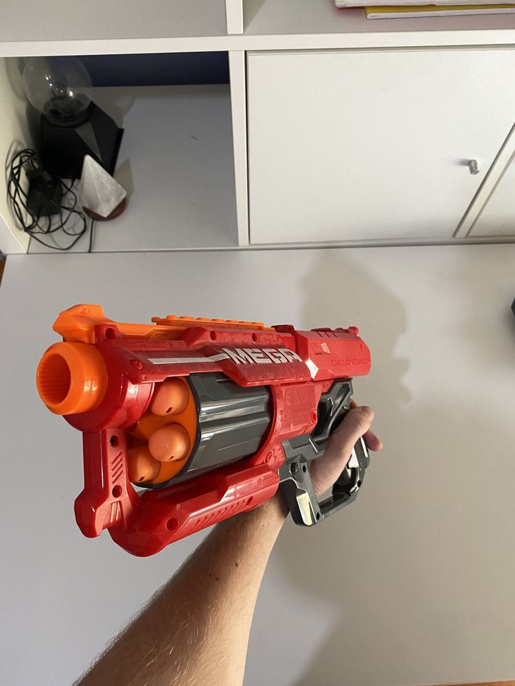 Nerf mega (com balas grandes)