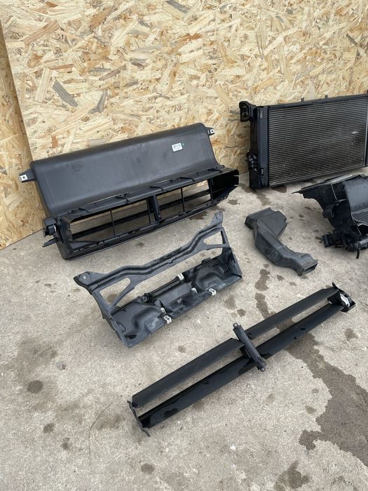 Касета радіатора бмв і3 жалюзі, дефлектор, напрявляючій повітря mbw i3