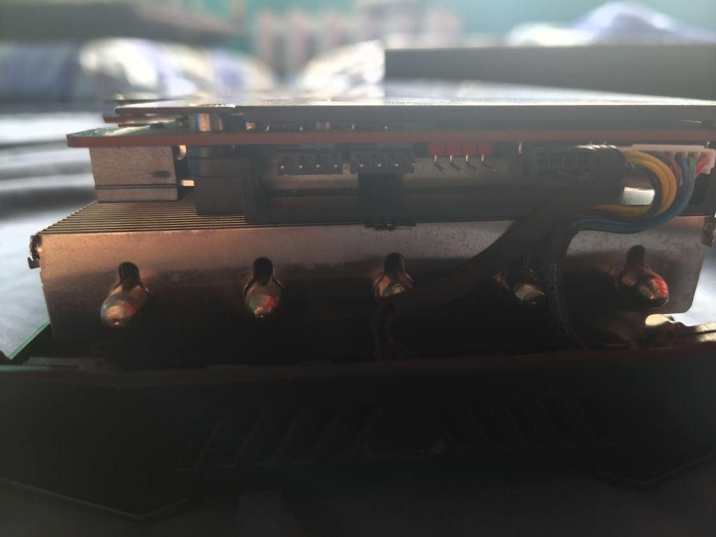 RX 5700 ROG Strix