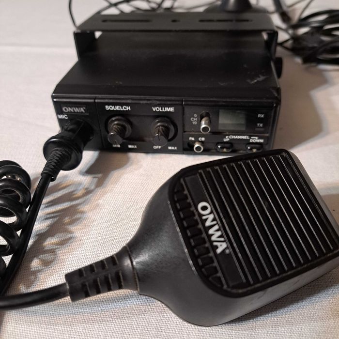 CB Radio ONWA z osprzętem
