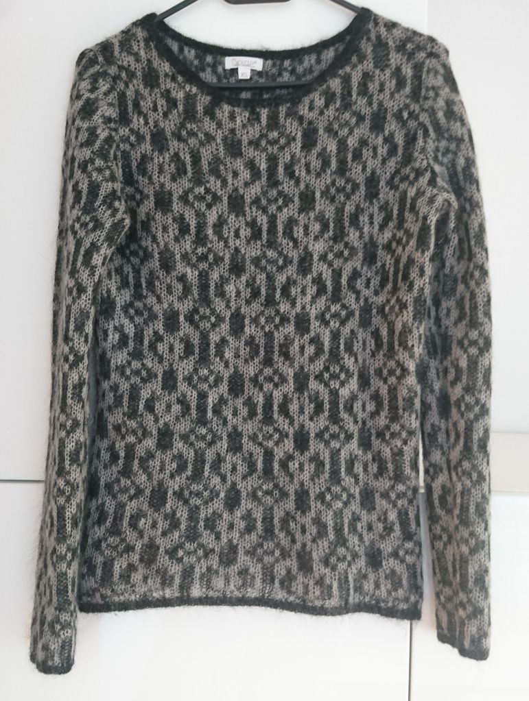 sweter w pepitkę SOLAR