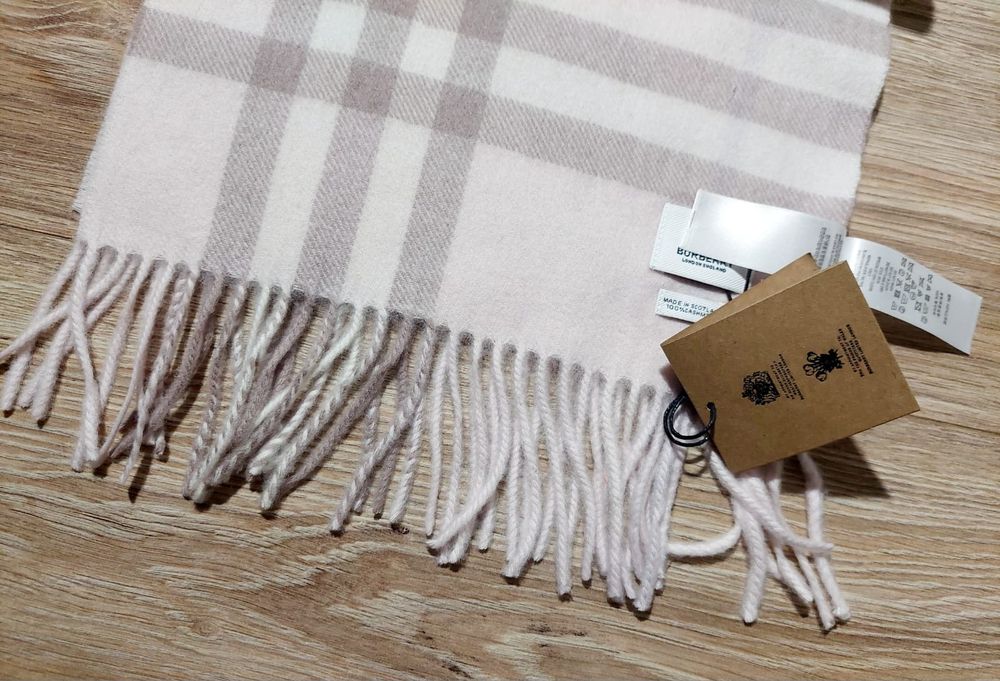 Szalik 100% kaszmir Burberry jasny róż nowy