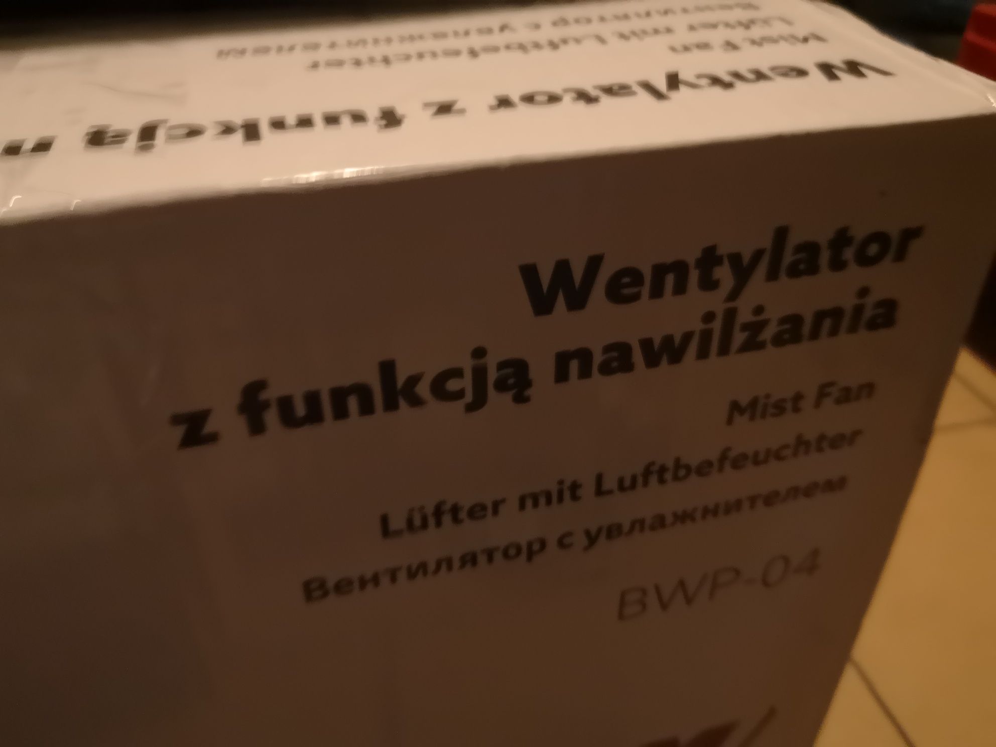 Wentylator z funkcją nawilżania.