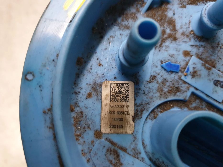 Bomba de combustível VOLKSWAGEN Golf VI (5K1)