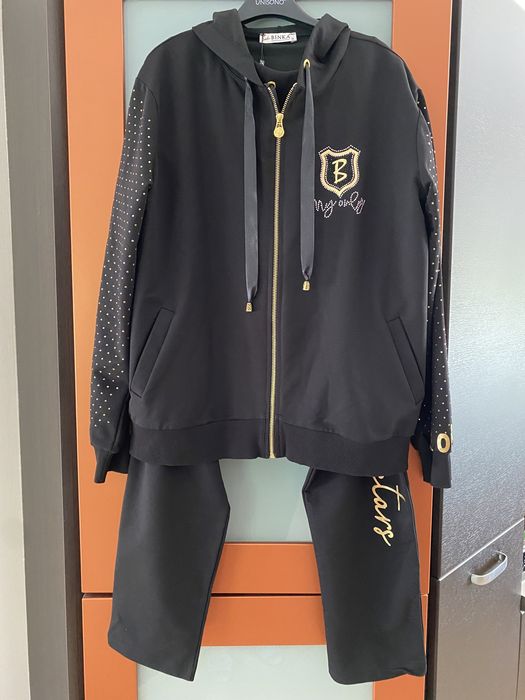 Piękny dres z tureckiej bawełny