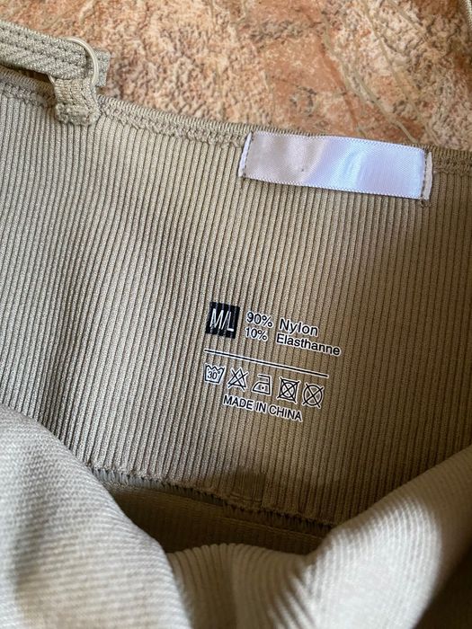 Спортивний комбенізон