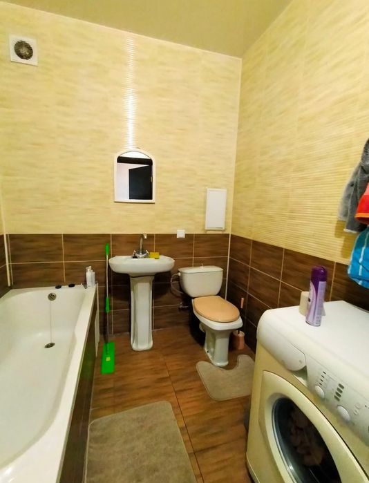 Оренда 1 кім. Вул. Зарічанська