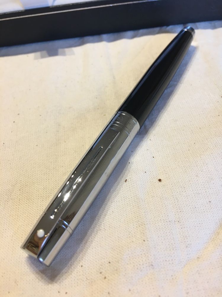 Caneta tinteiro nova Sheaffer com estojo