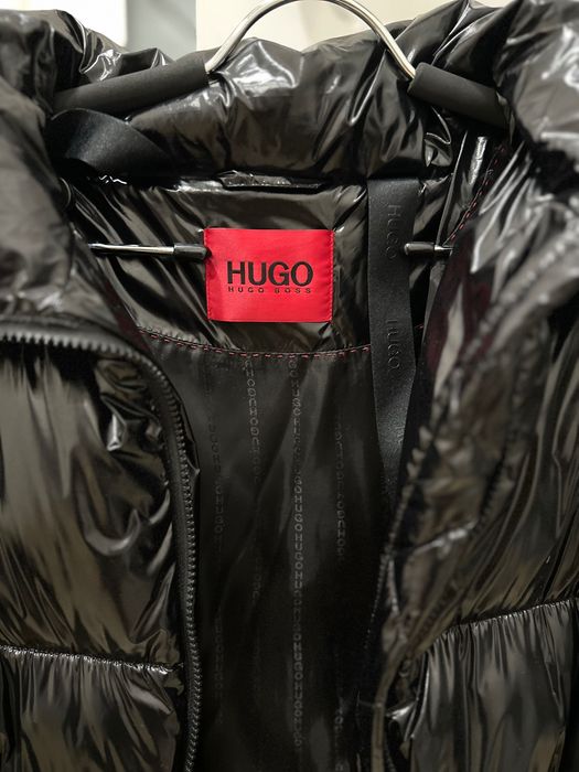 Пуховик жіночий Hugo Boss (оверсайз модель)