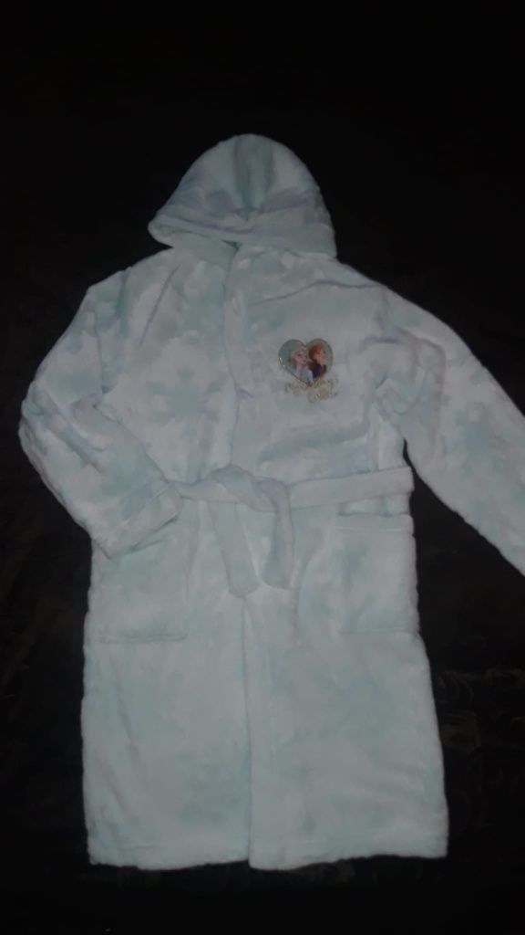 Szlafrok C&A Kraina Lodu Disney Frozen II 134 / 140 idealny miękki