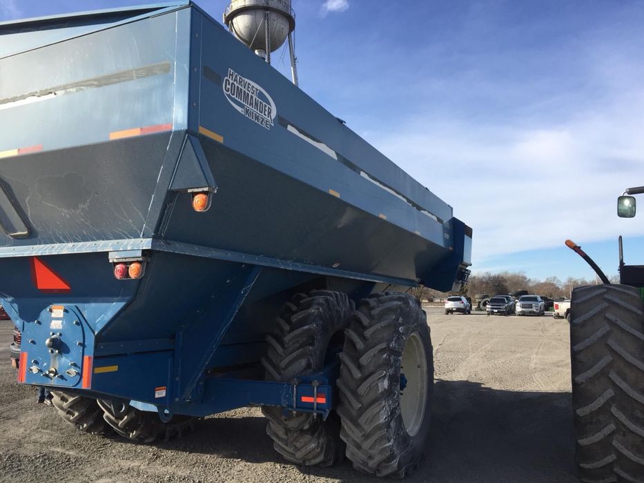 Продам бункер-перевантажувач зерна( ПБН) Kinze 1050