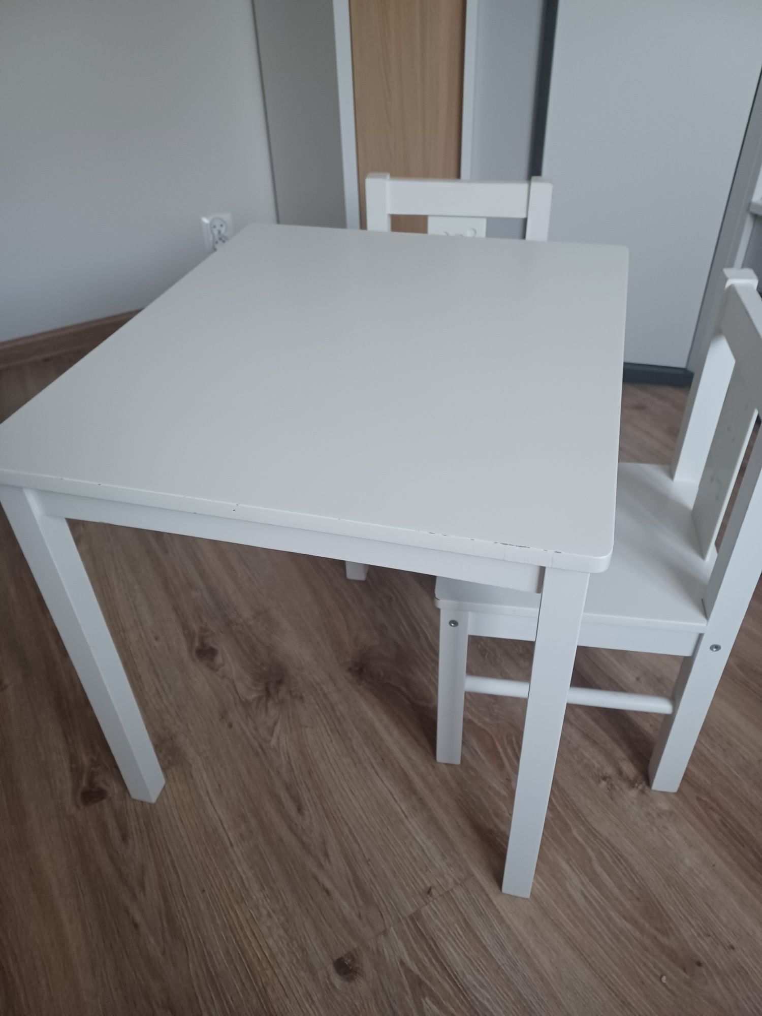 Stolik i 2 krzesła Ikea