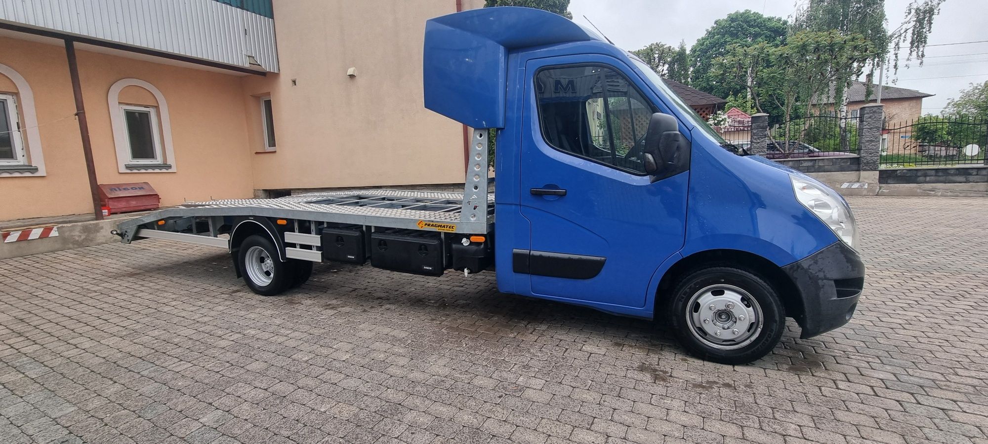 Renault Master евакуатор СПАРКА ТАХО