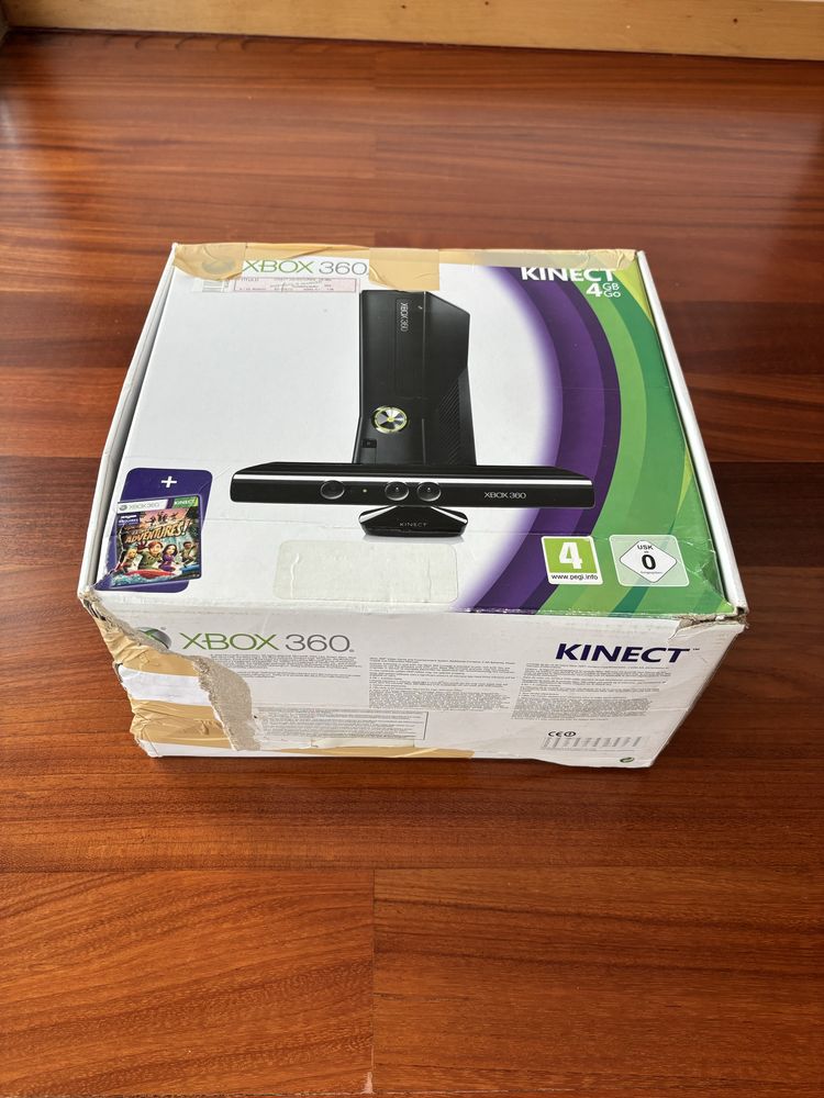 Xbox 360 com Kinect e jogos