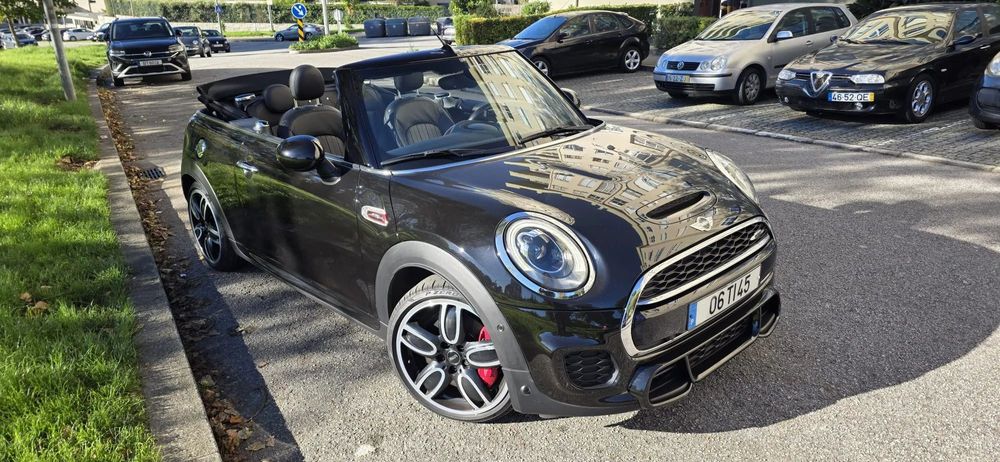 MINI Cabrio John Cooper Works Auto Desportiva