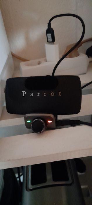Kit mãos livres parrot Avariado