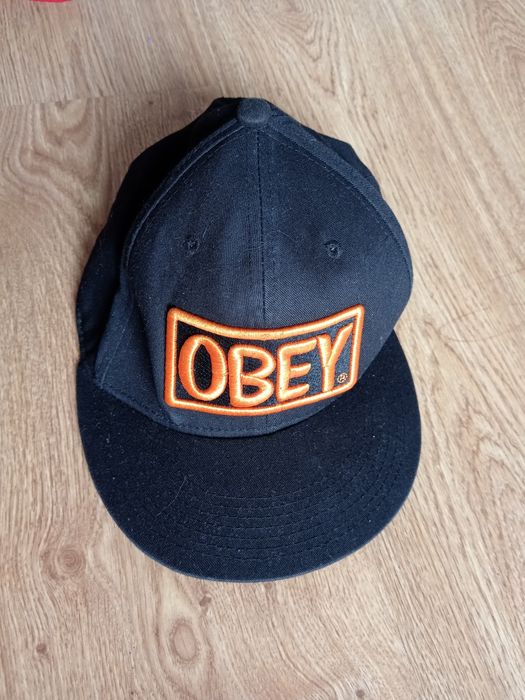 Кепка чорна Obey