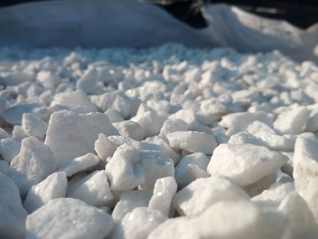 Otoczak grys Thassos śnieżnobiały biały kamień naturalny ogrodowy
