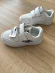 Umbro buty sportowe biale r.28 nowe z metka.