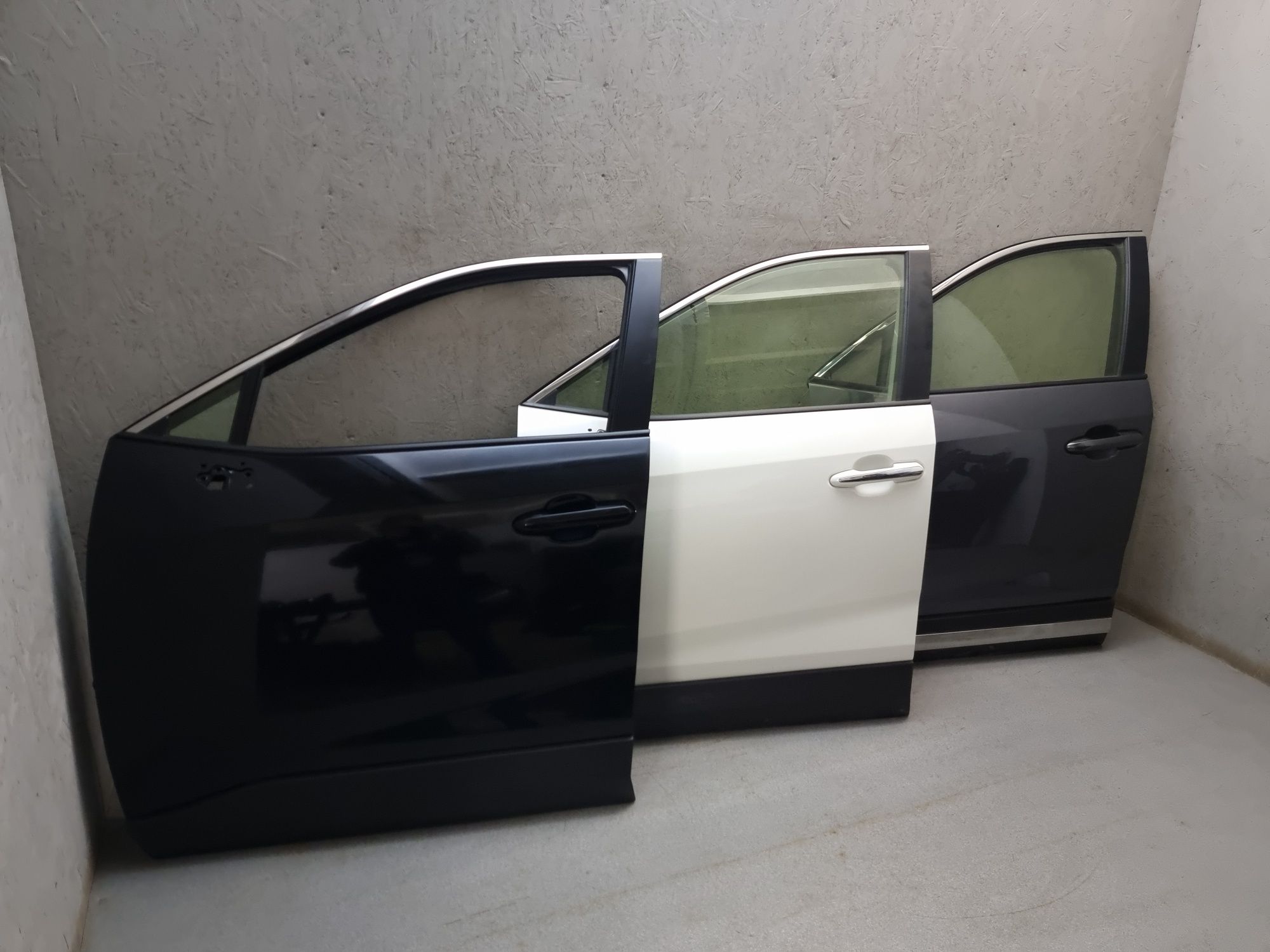 Двері передні ліві 218 Toyota Rav4 XA50 розборка запчастини 2019-2024