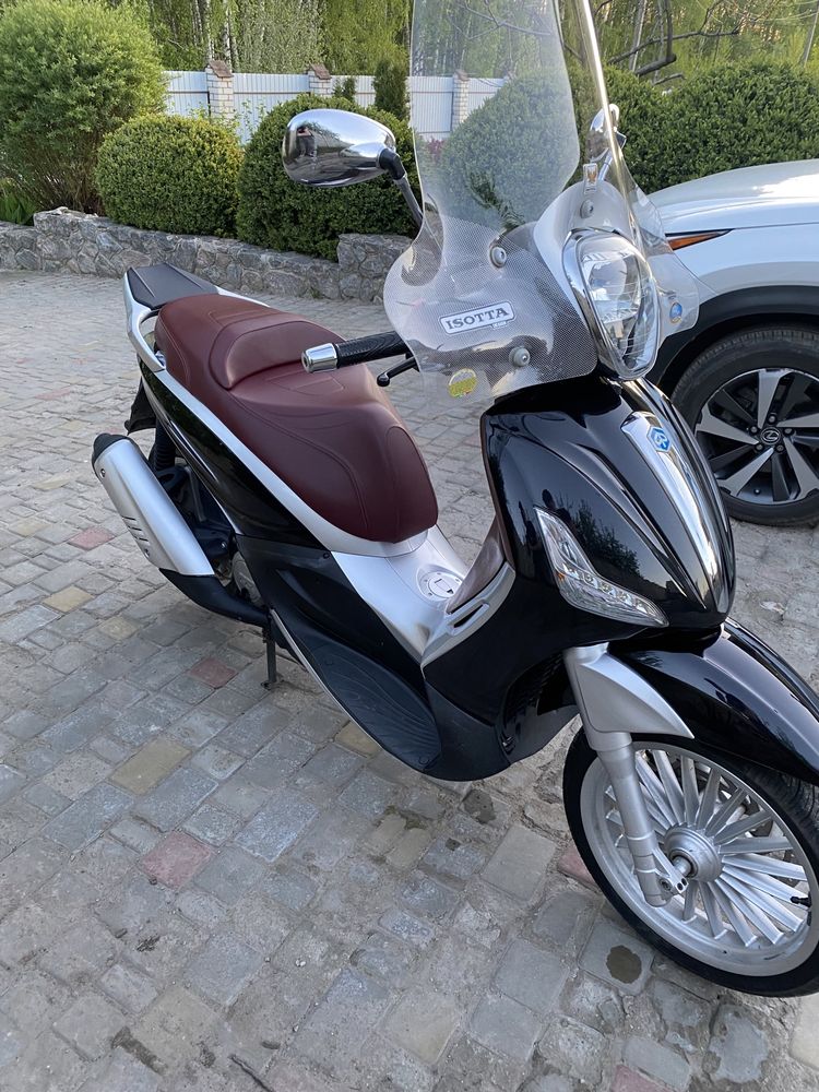 Piaggio Beverly 125